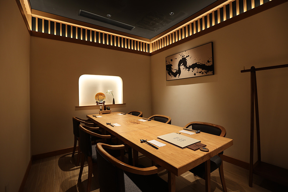 鳗鱼四代目菊川 广州塔广场店
·餐饮店铺
·设计 + 施工